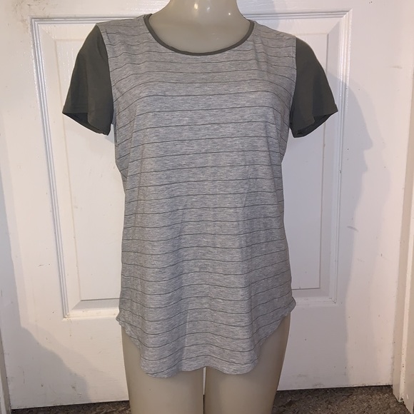 Lululemon Grey Striped Shirt - Picture 5 of 10